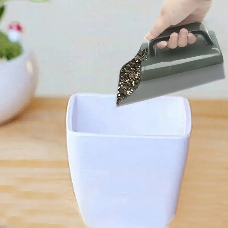 1pc Multipurpose Plastic Scoop - Aquarium Planted Soil review and price